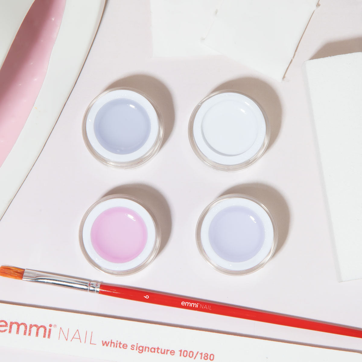 Kit de démarrage avec 4 gels UV et lampe Ladies Light