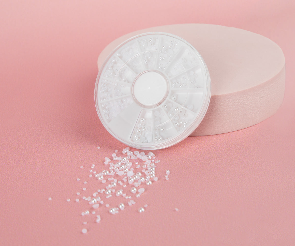 Présentoir Emmi-Nail Perles demi-rondes « petites blanches »