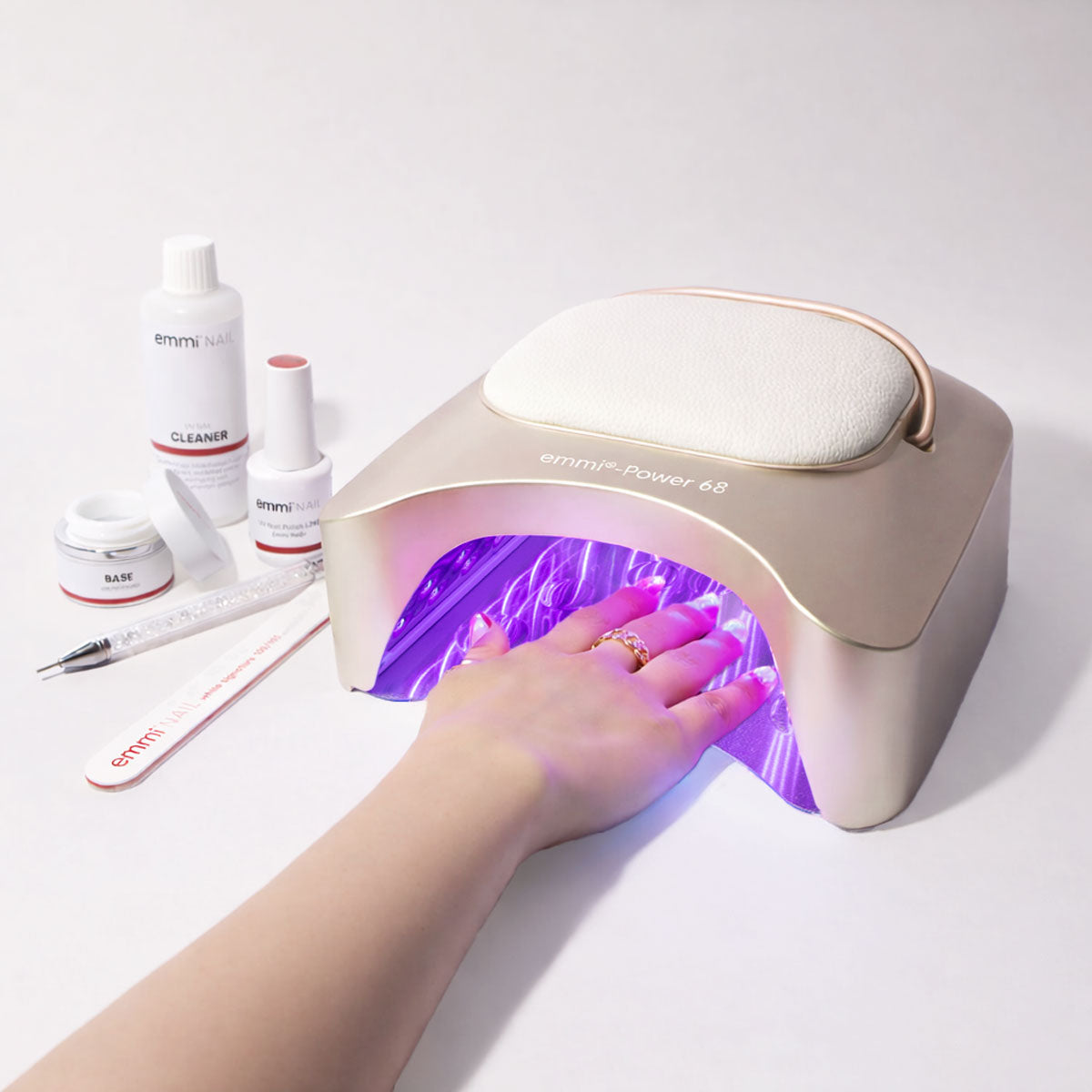 Lampe à ongles Emmi Power 68 UV/LED *or*