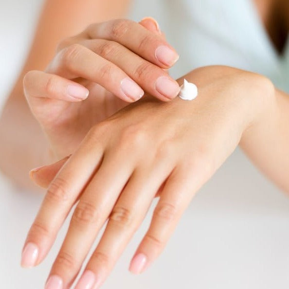 Intensive Nagelpflege