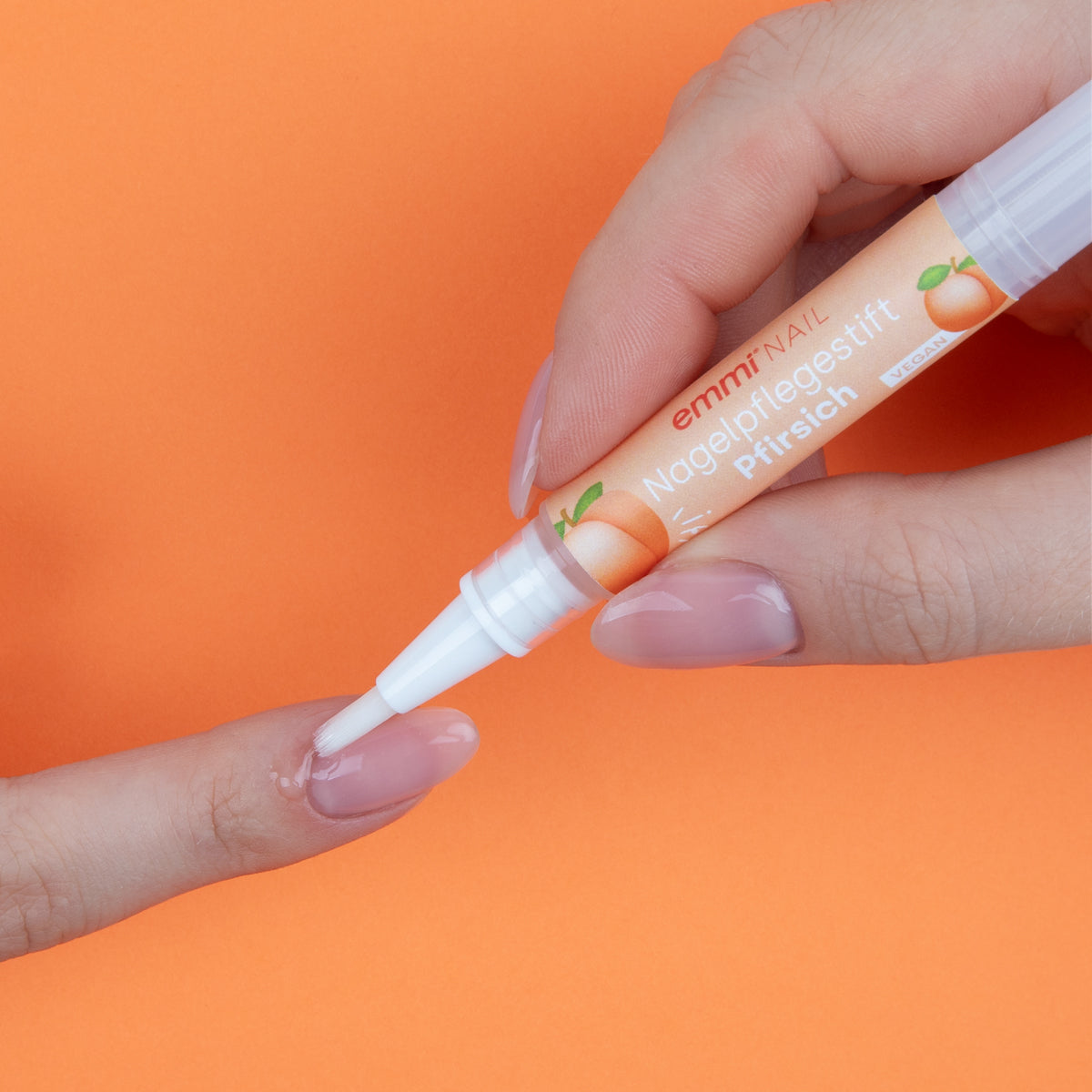 Stick soin des ongles pêche 2 ml 