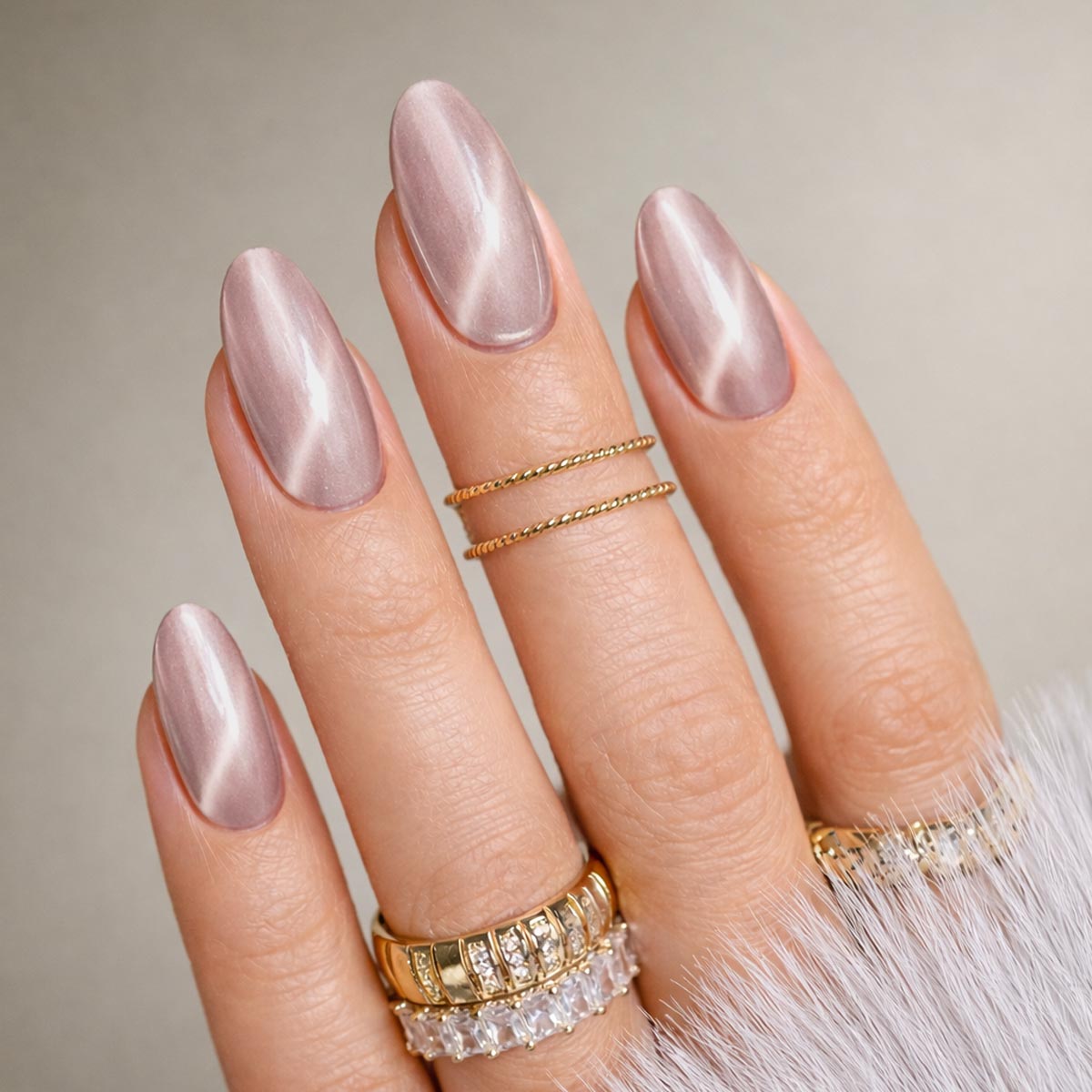 Vernis Shellac UV/LED Magic Cat Eye Rose Nacré -L560-