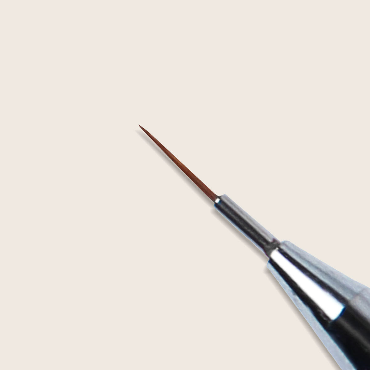 Pinceau fin pour nail art Emmi-Nail -000- 5 mm